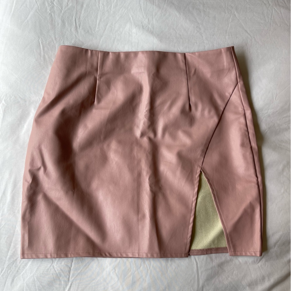 Lulus Faux Leather Skirt (Light Pink)